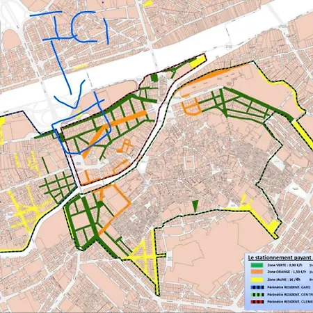 Mickey's Enchanted Studio, Central, Wi-fi Apartament *