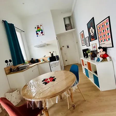 アパート Mickey's Enchanted Studio, Central, Wi-fi ペルピニャン