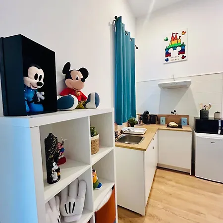 Mickey's Enchanted Studio, Central, Wi-fi ペルピニャン