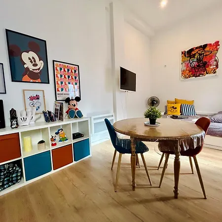 Mickey's Enchanted Studio, Central, Wi-fi アパート