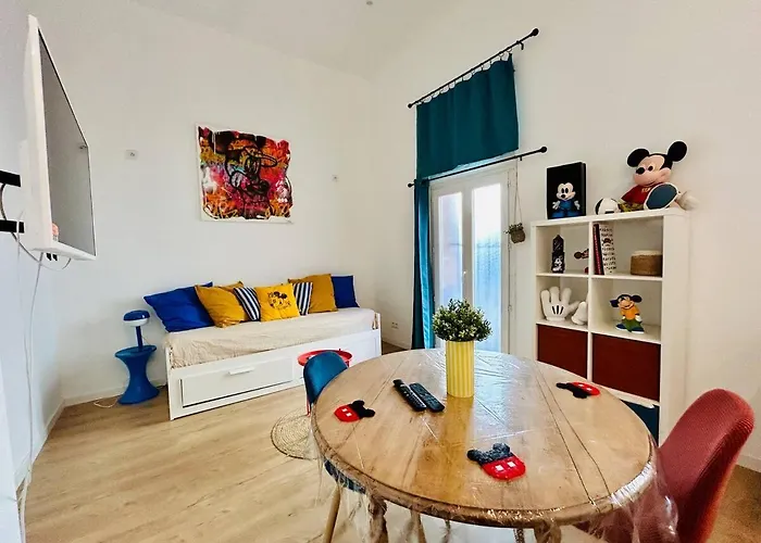 Mickey's Enchanted Studio, Central, Wi-fi